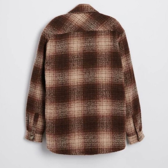 Garage Shacket - Picture 2 of 4